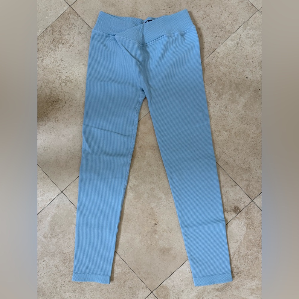 Bo+Tee Light Blue Ribbed Leggings